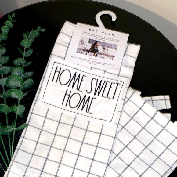 NWT Rae Dunn Apron - Picture 1 of 1